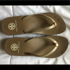 Tory Burch Heeled Flips size 8, Nude